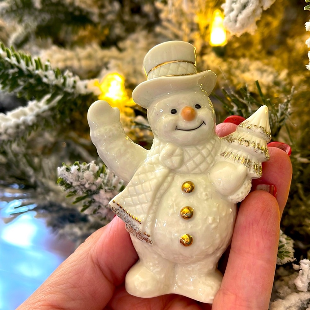 Lenox Snowman Figurine